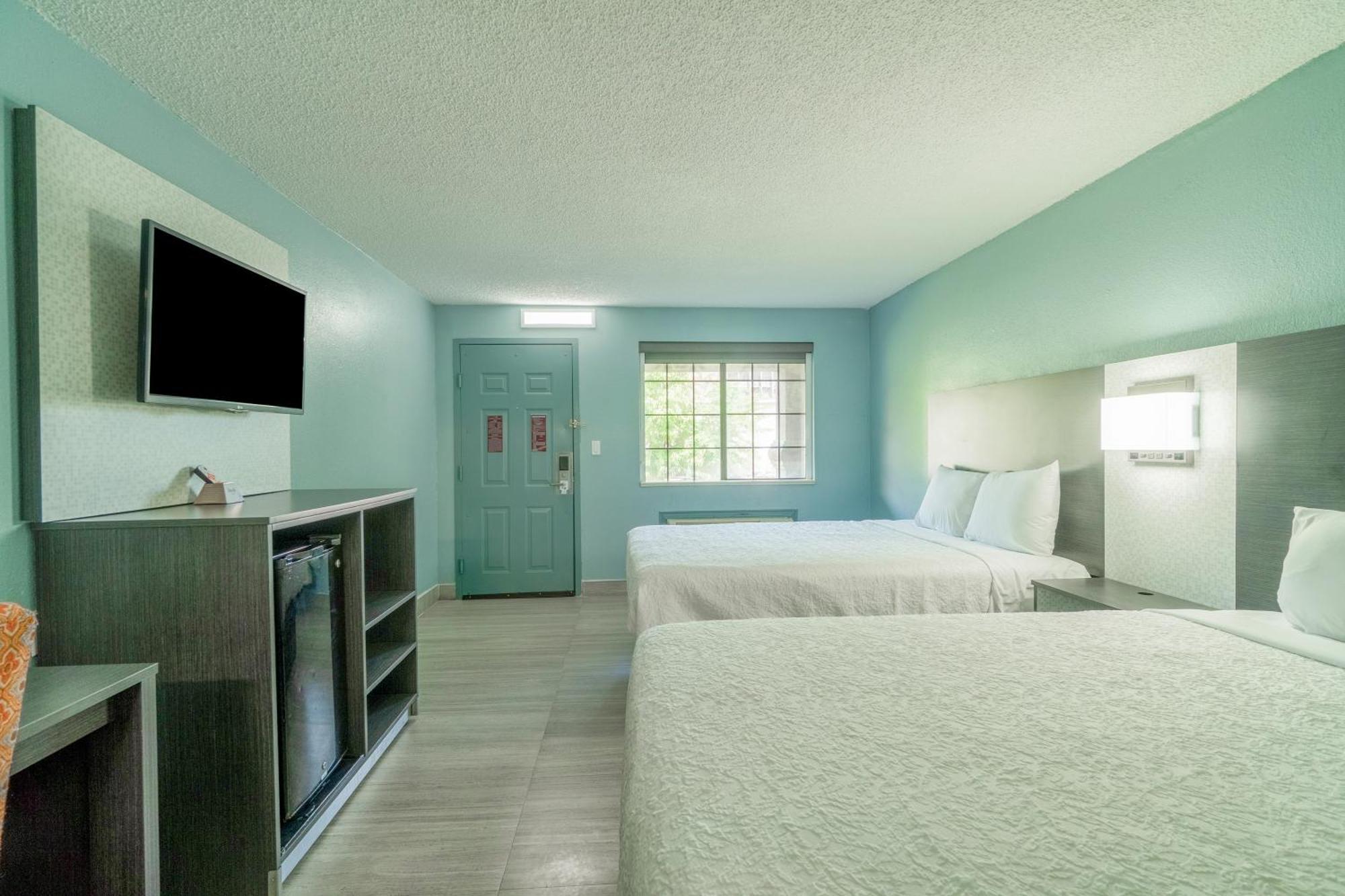 Motel Lone Star & By Oyo Tx Harlingen